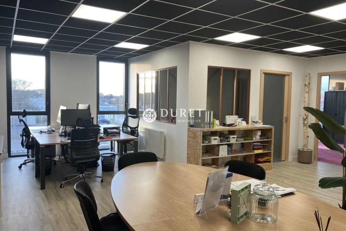 Louer Bureau Bureau, Challans 91 m2 - LP2964-DURET