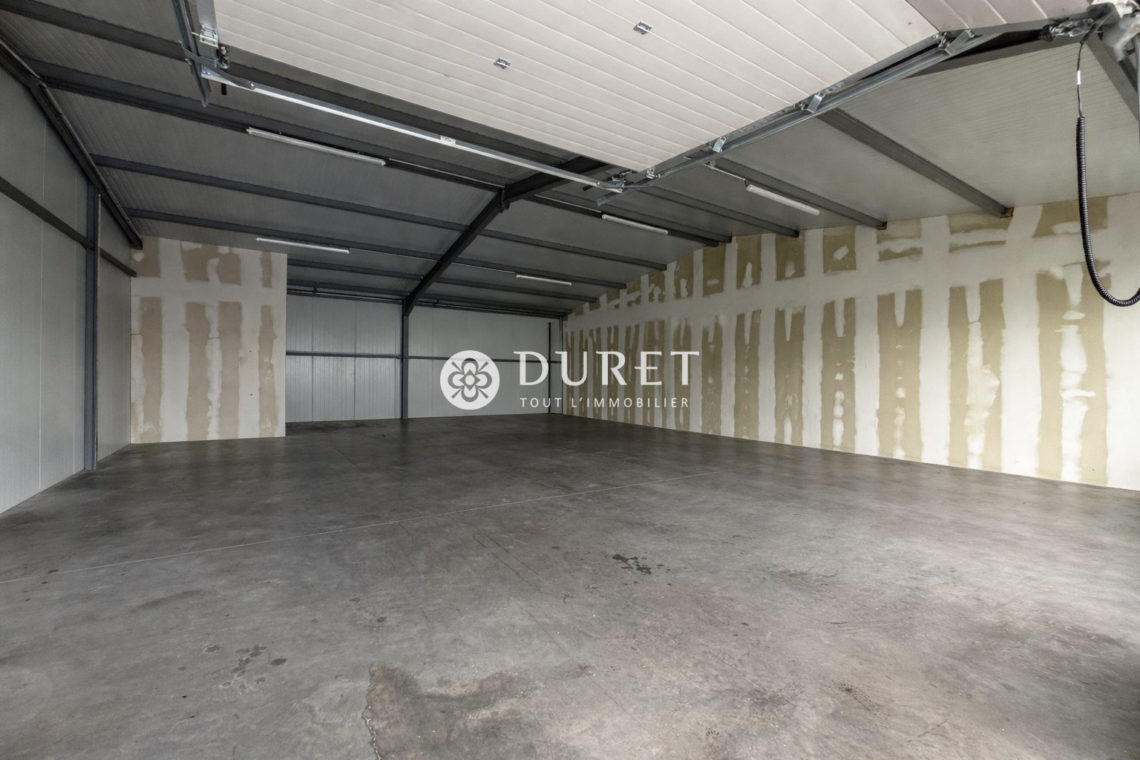 Louer Local professionnel Local professionnel, Saint-Gilles-Croix-de-Vie 126 m2 - LP3010-DURET