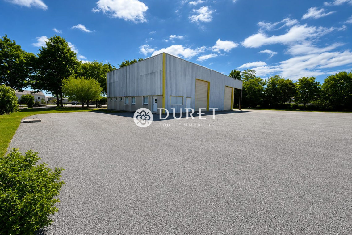 Louer Local professionnel Local professionnel, Les Achards 453 m2 - LP3238-DURET