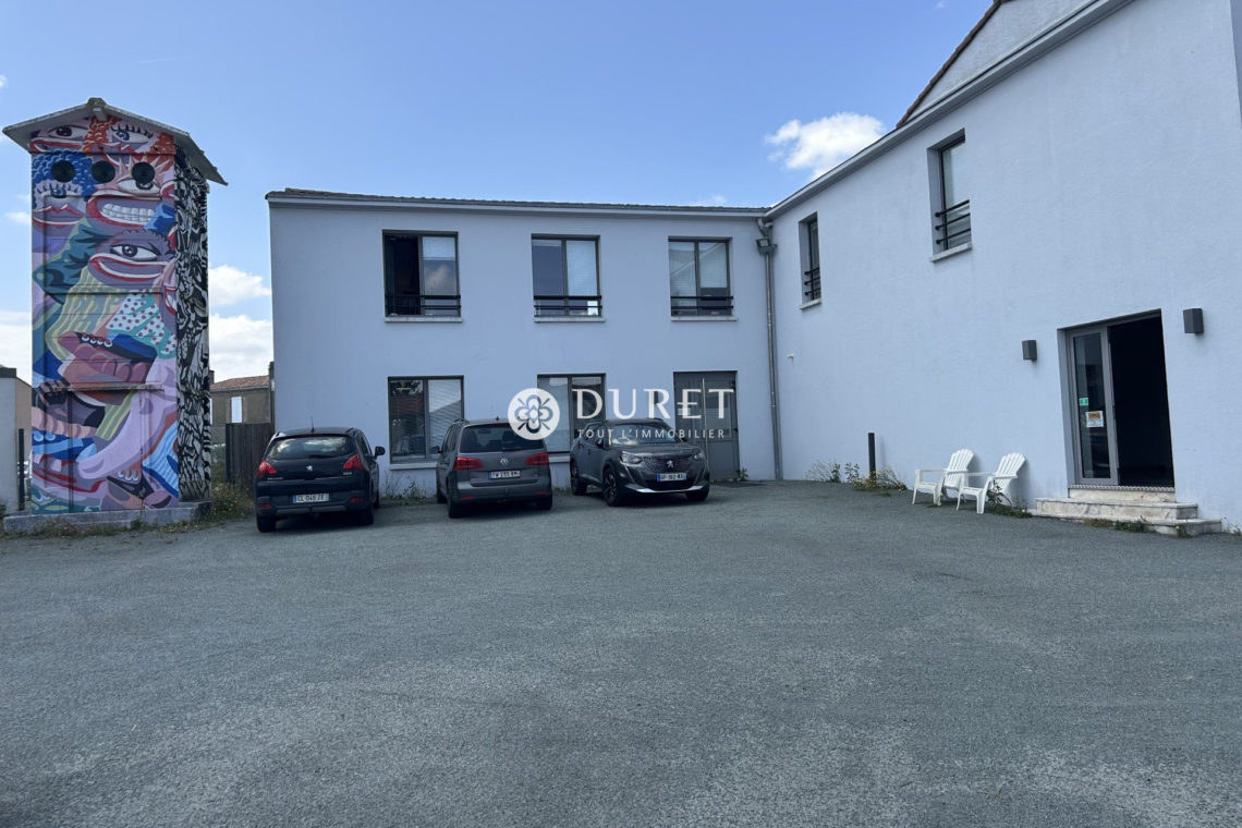 Acheter Local professionnel Local professionnel, Chanverrie 1610 m2 - VP2706-DURET