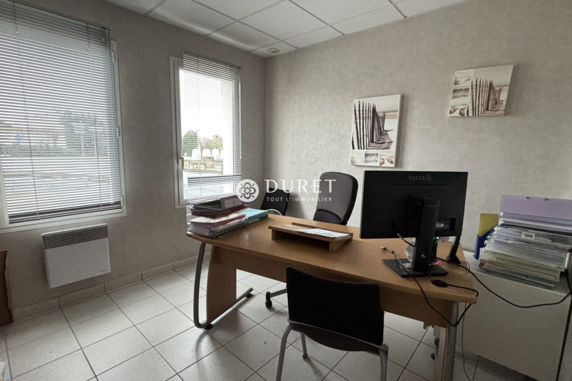 Louer Local commercial Local commercial, La Tranche-sur-Mer 120 m2 - LP3036-DURET