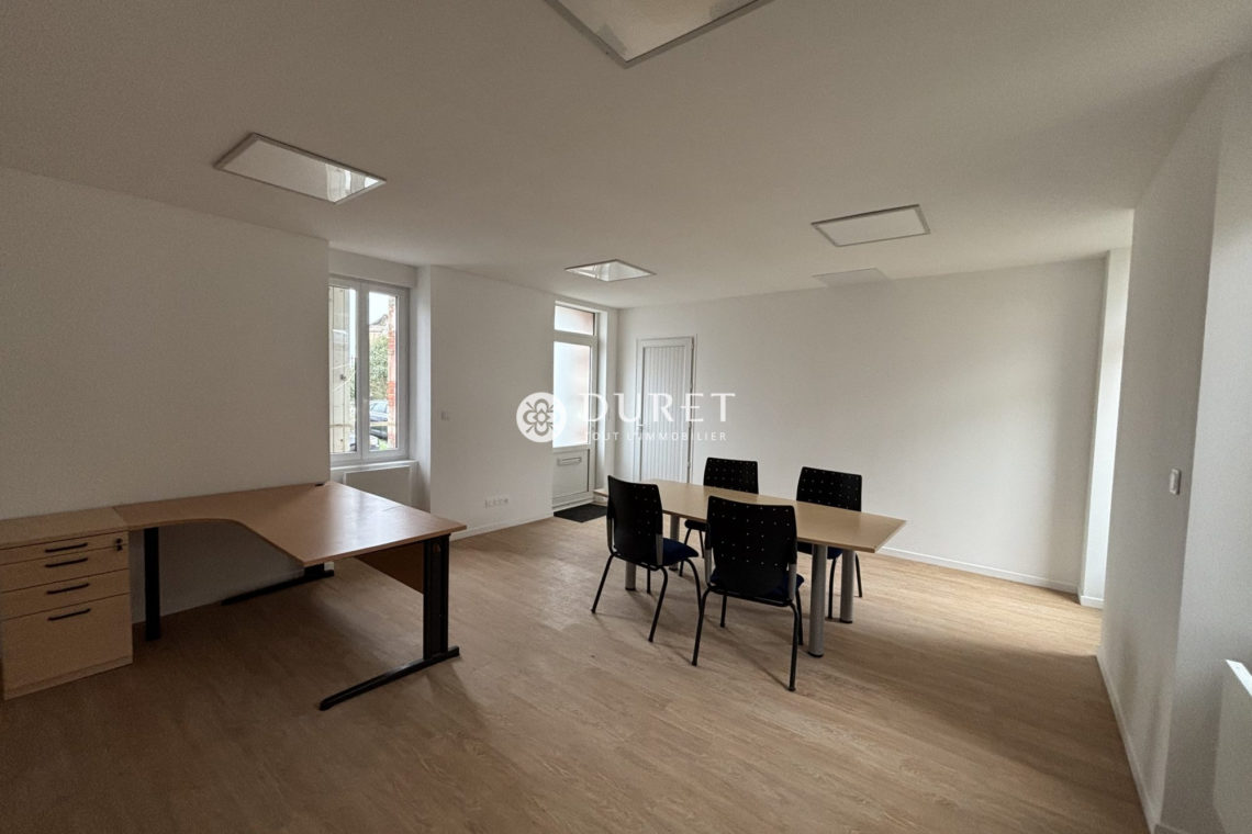 Louer Bureau Bureau, La Roche-sur-Yon 45 m2 - LP3061-DURET
