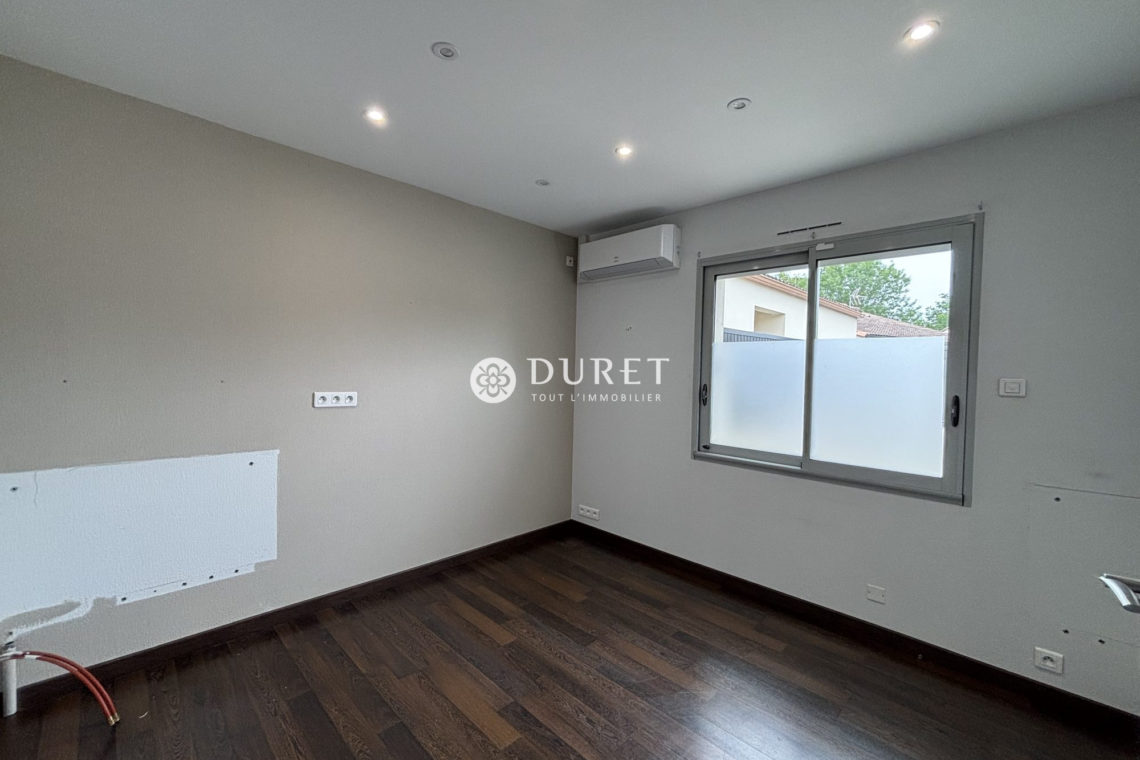 Louer Bureau Bureau, Montaigu-Vendée 80 m2 - LP3130-DURET