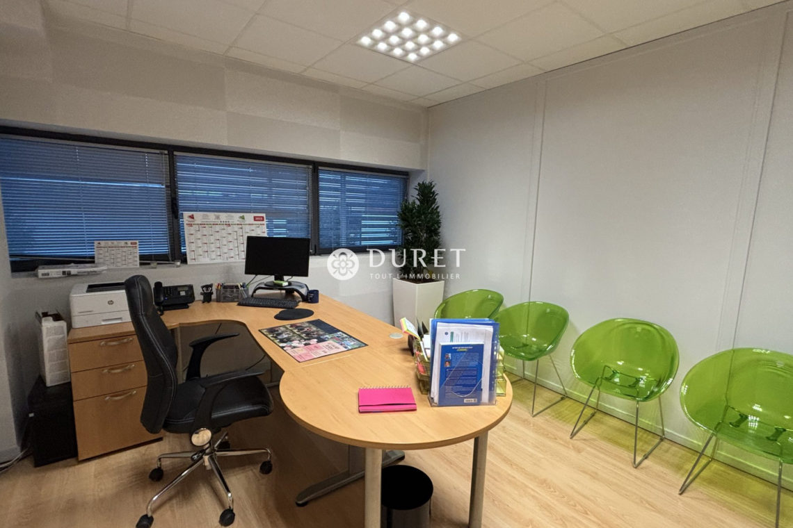 Louer Bureau Bureau, La Roche-sur-Yon 170 m2 - LP3132-DURET
