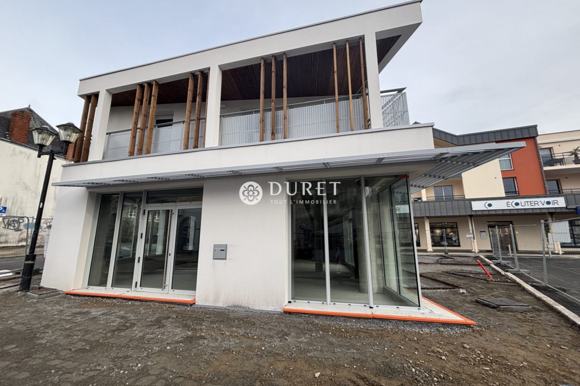 Louer Local commercial Local commercial, Aizenay 112 m2 - LP2690-DURET