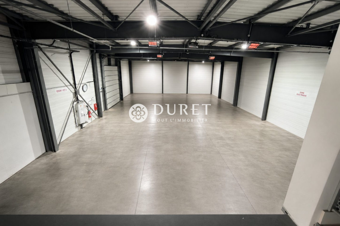 Louer Local industriel Local industriel, Les Achards 812 m2 - LP3191-DURET