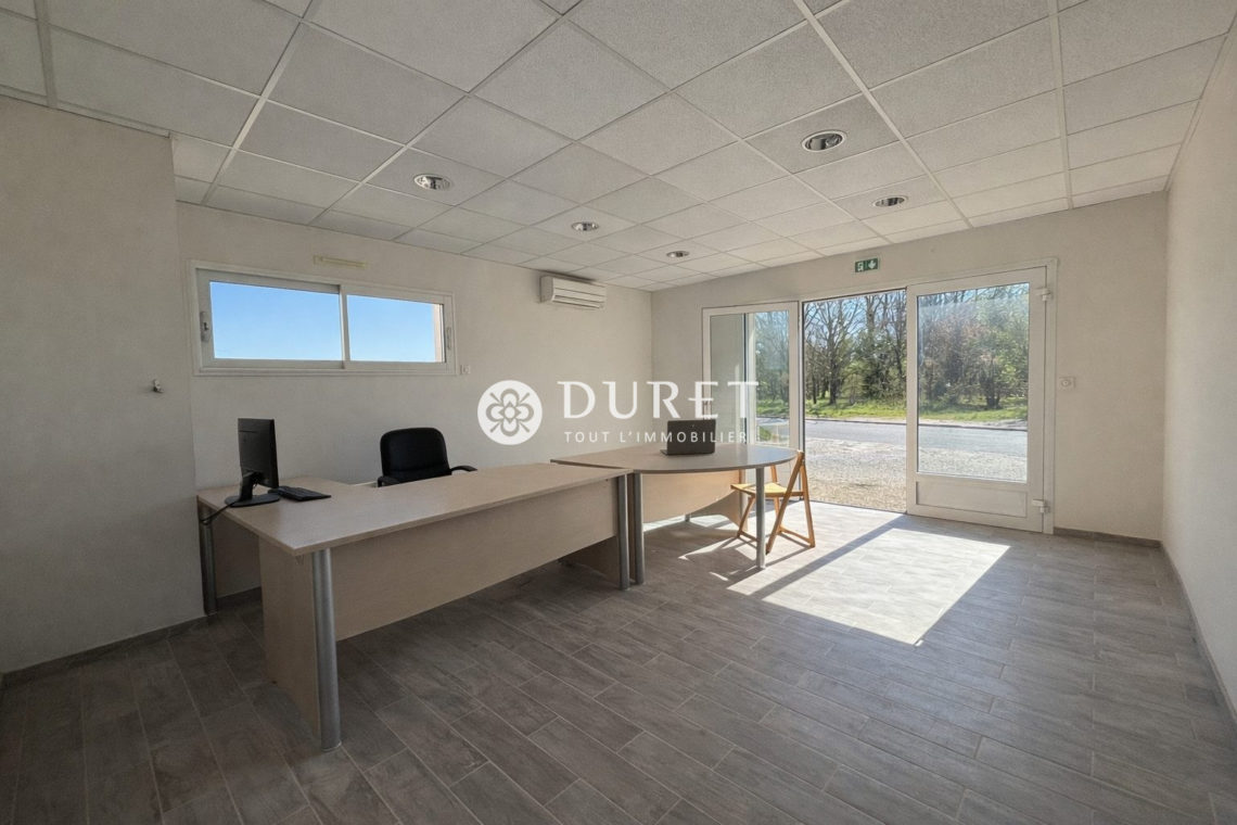 Louer Local professionnel Local professionnel, La Garnache 286 m2 - LP3205-DURET