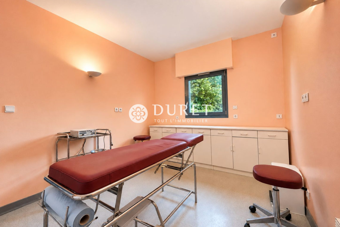 Acheter Bureau Bureau, Les Herbiers 165 m2 - VP3211-DURET
