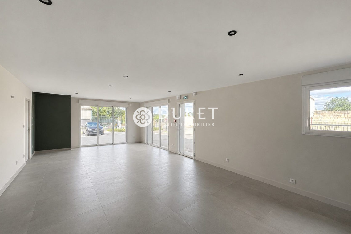 Acheter Local professionnel Local professionnel, Montréverd 370 m2 - VP3241-DURET