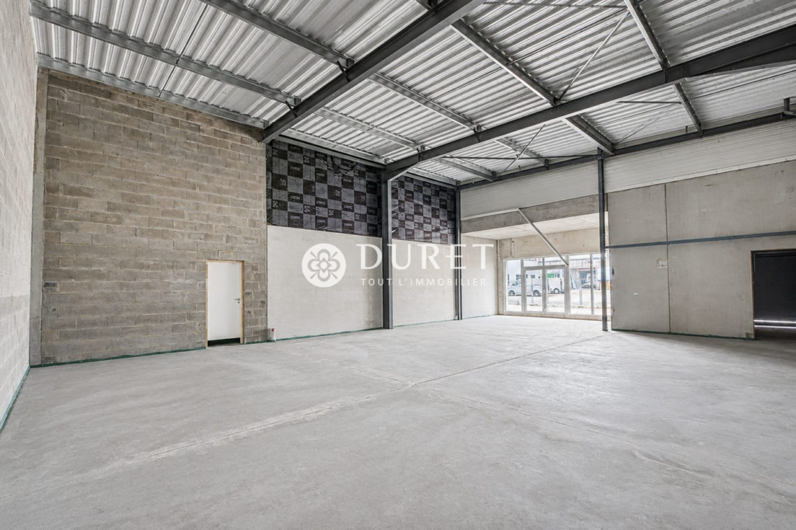 Louer Local commercial Local commercial, Montaigu-Vendée 270 m2 - LP2993-DURET