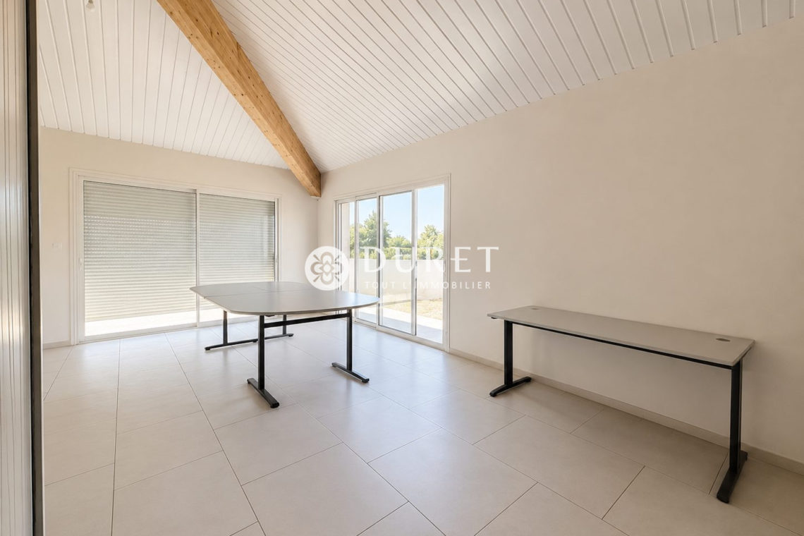 Louer Local commercial Local commercial, Saint-Jean-de-Monts 300 m2 - LP3254-DURET