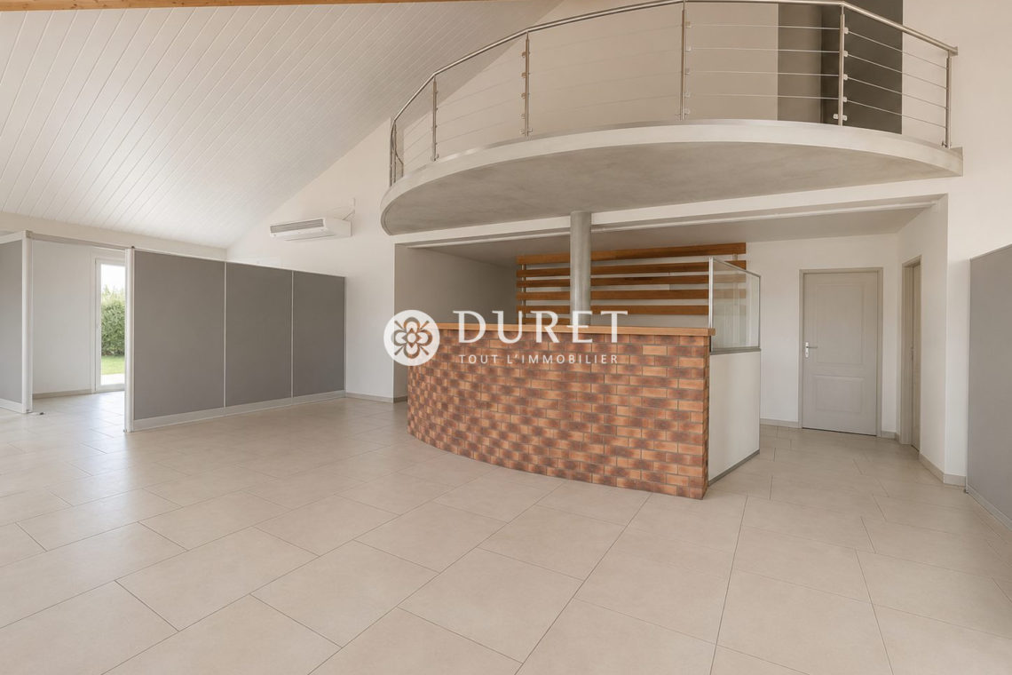 Louer Local commercial Local commercial, Saint-Jean-de-Monts 300 m2 - LP3254-DURET