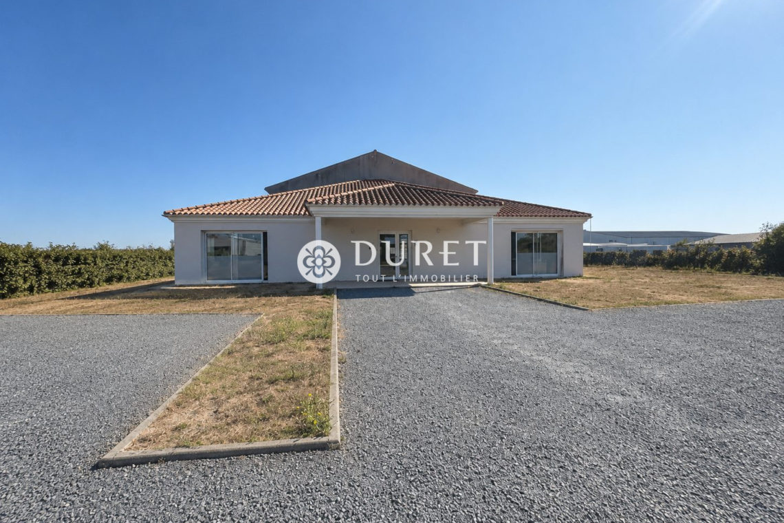 Louer Local commercial Local commercial, Saint-Jean-de-Monts 300 m2 - LP3254-DURET