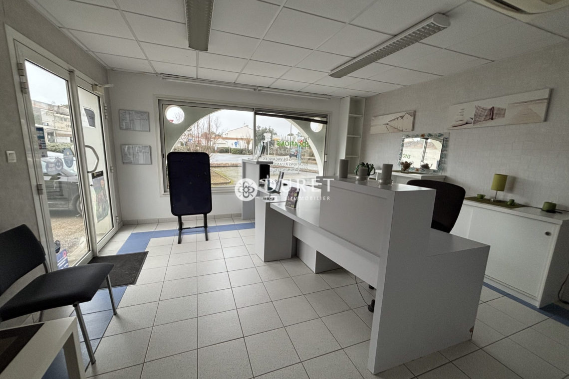 Louer Local commercial Local commercial, La Tranche-sur-Mer 120 m2 - LP3036-DURET